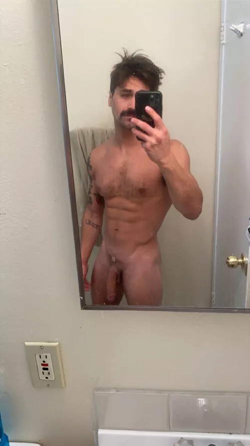 Dm me, let's have some fun 😈 by Altruistic_Sign_3698