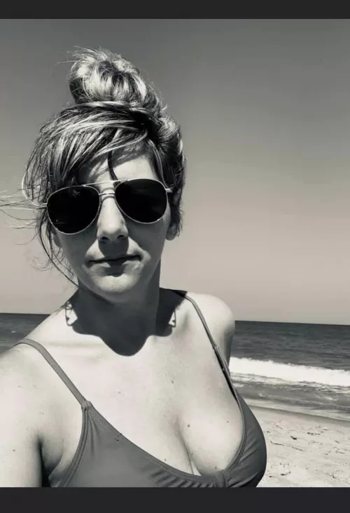 Dm me to trade REAL naked pics of your mom! Here’s mine do you want to see her nude? by Necessary-Wear1225