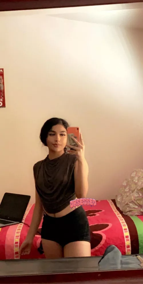 Dm to see her big ass 🥵 by Big-Transportation85