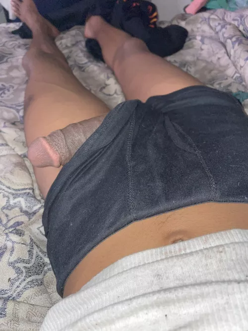 Do any girls actually come here by BigNBlackDaddy