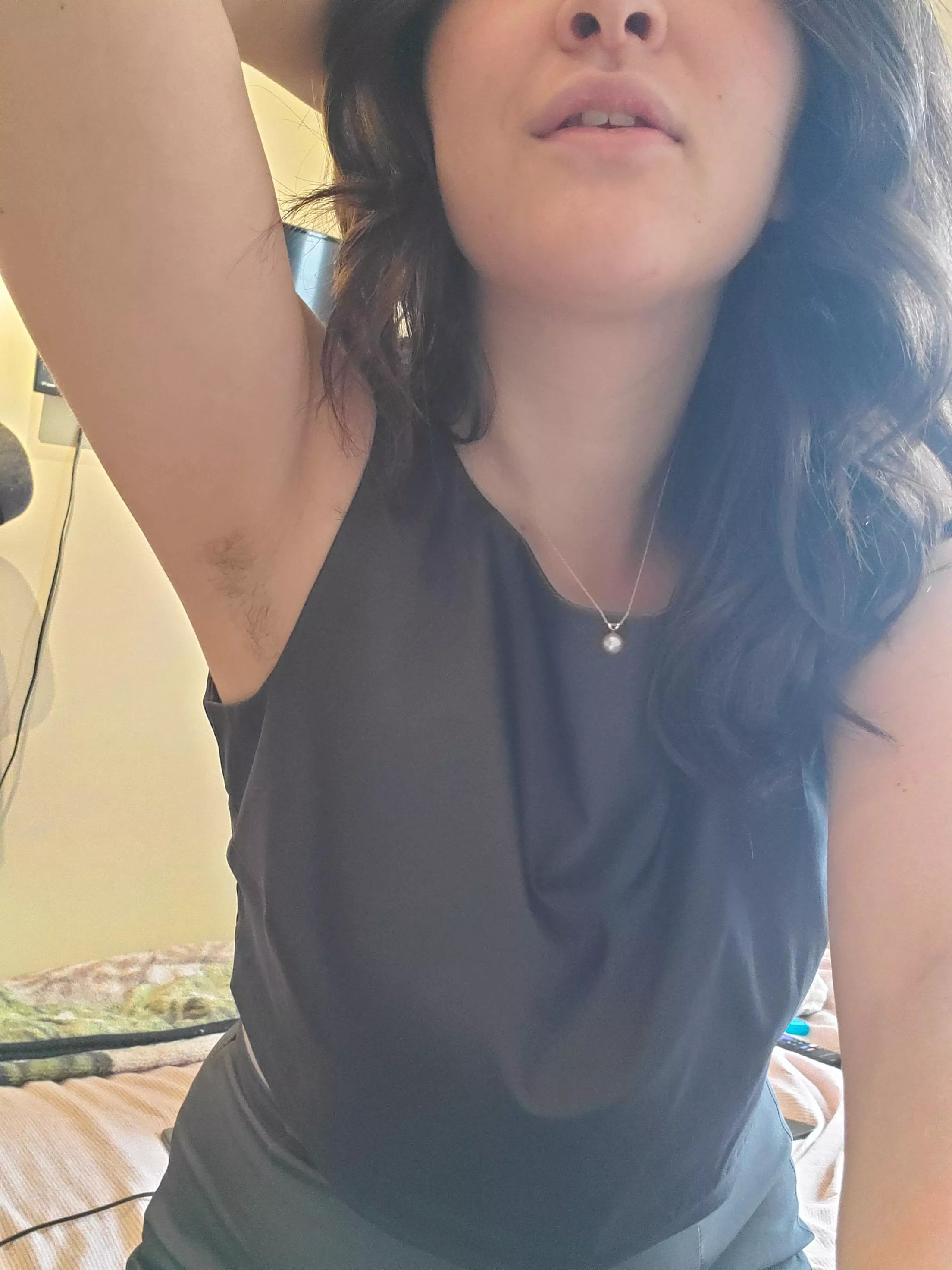 Do hairy pits and jewelry go together? 🦪 posted by evyyyyT