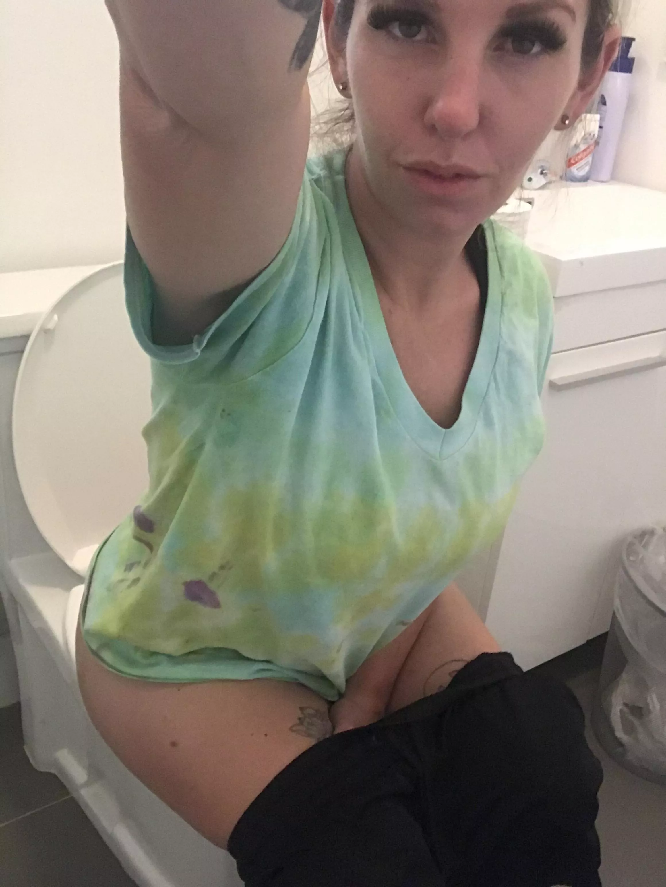 Do I at least look at taking a pee? posted by PantiePrincess300