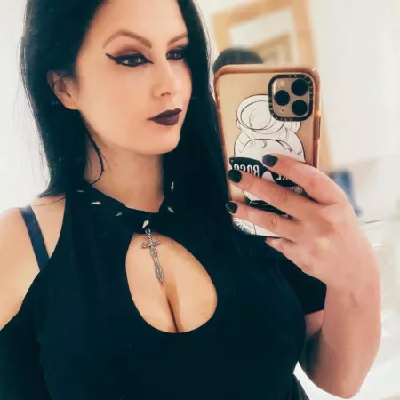 Do I belong here 💋. Will post more of me if you guys are interested 😈 by canvascared