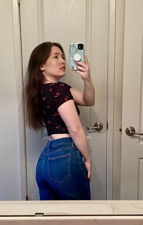 do I fit in here? ☺️ by princesslacroix