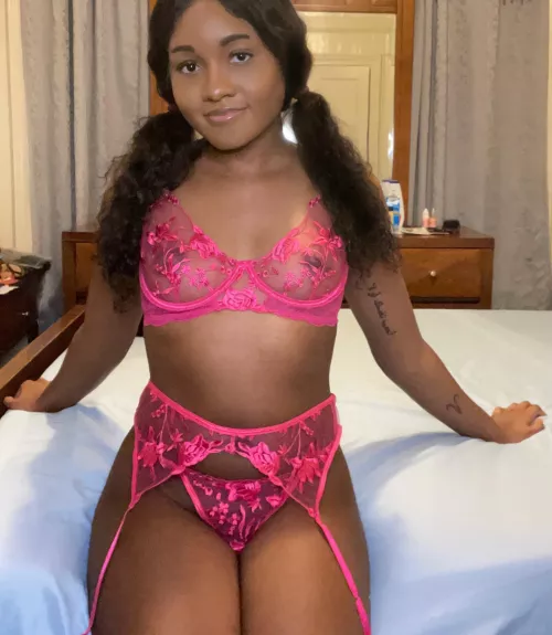 Do I have a nice figure? by ExoticaGal