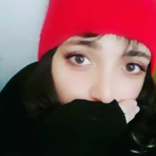 Do I look cute? do I have feminine features? by Upstairs_Trip5287