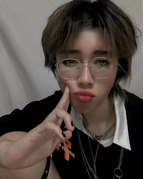 Do I look cute? I mean the outfit is clearly weird but xD by Whitetusks_arts