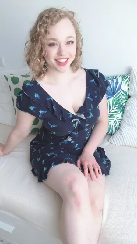 Do I look cute in a sundress? 😄 by sarah-xxx