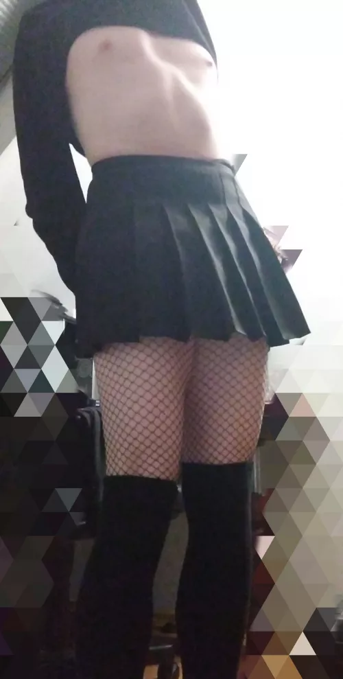 Do i look feminine enough?😣 by ArtemisFemboy4314