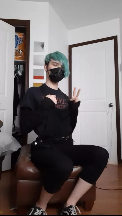 do i look good? by edgyboi-