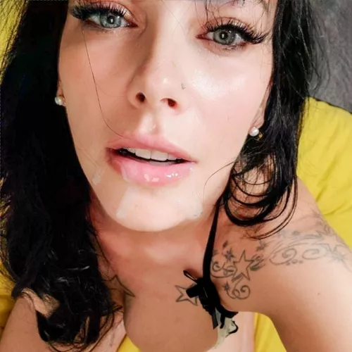 Do I look pretty? by Nickib214