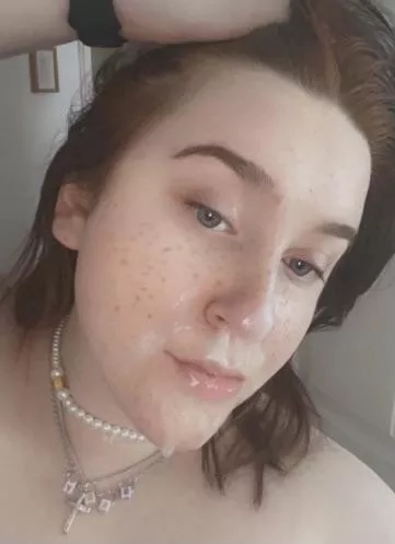 do I look pretty even when he gets it up my nose? 🤣 posted by urpisceswhore