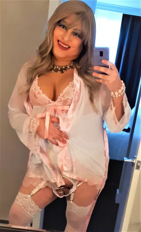 Do I look sweet and innocent to you? by Gigicd87