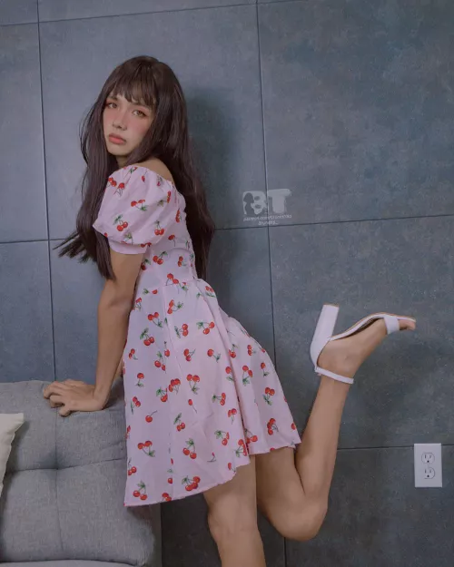 Do I look taller? by Brunny_trap