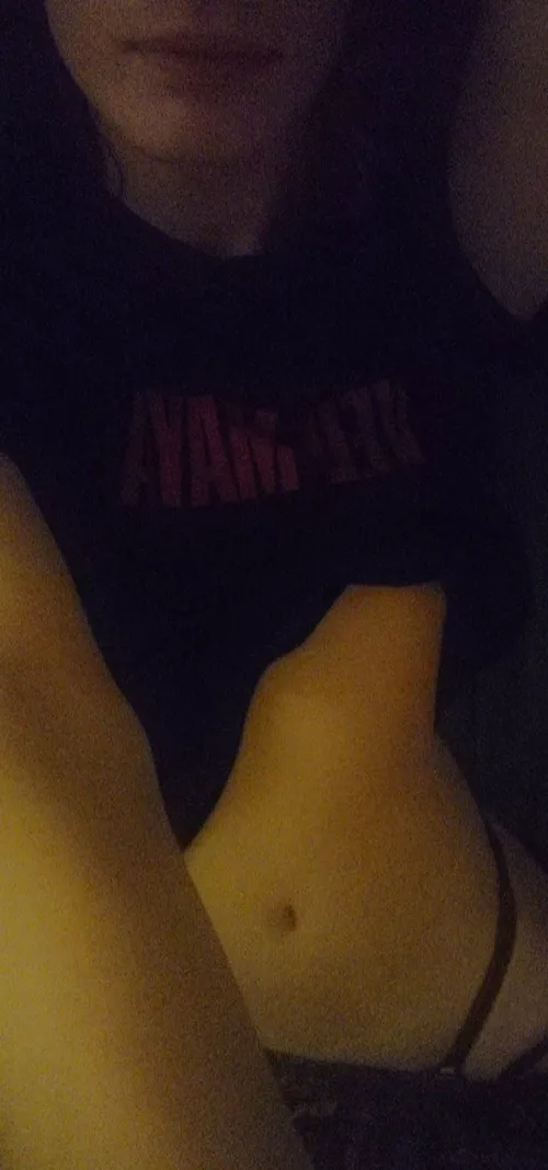 Do I make a good QoS? by Snowybunnygirl