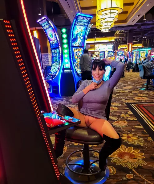 Do I make you hungry? by Nickib214