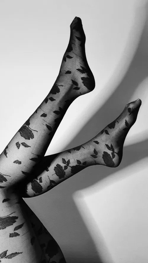 Do I make you thorny? by claudiacurtis_