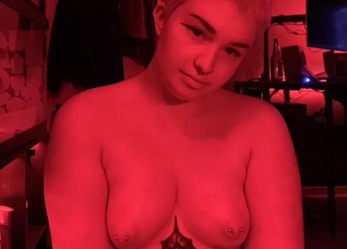 Do me a favor and suck on my tits🖤🖤 by Nutmeg42069