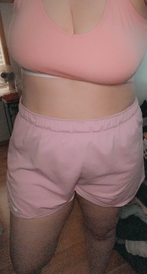 Do mom bods turn you on? by FarWafer1822