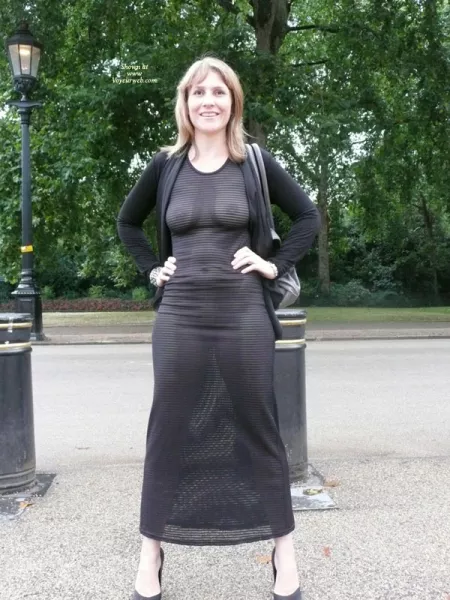 Do these horizontal stripes make my thighs look big? by NippleAficionado