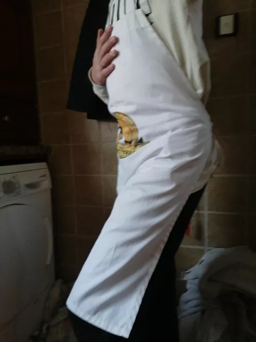 Do u like my new apron?? by AngelicBarista