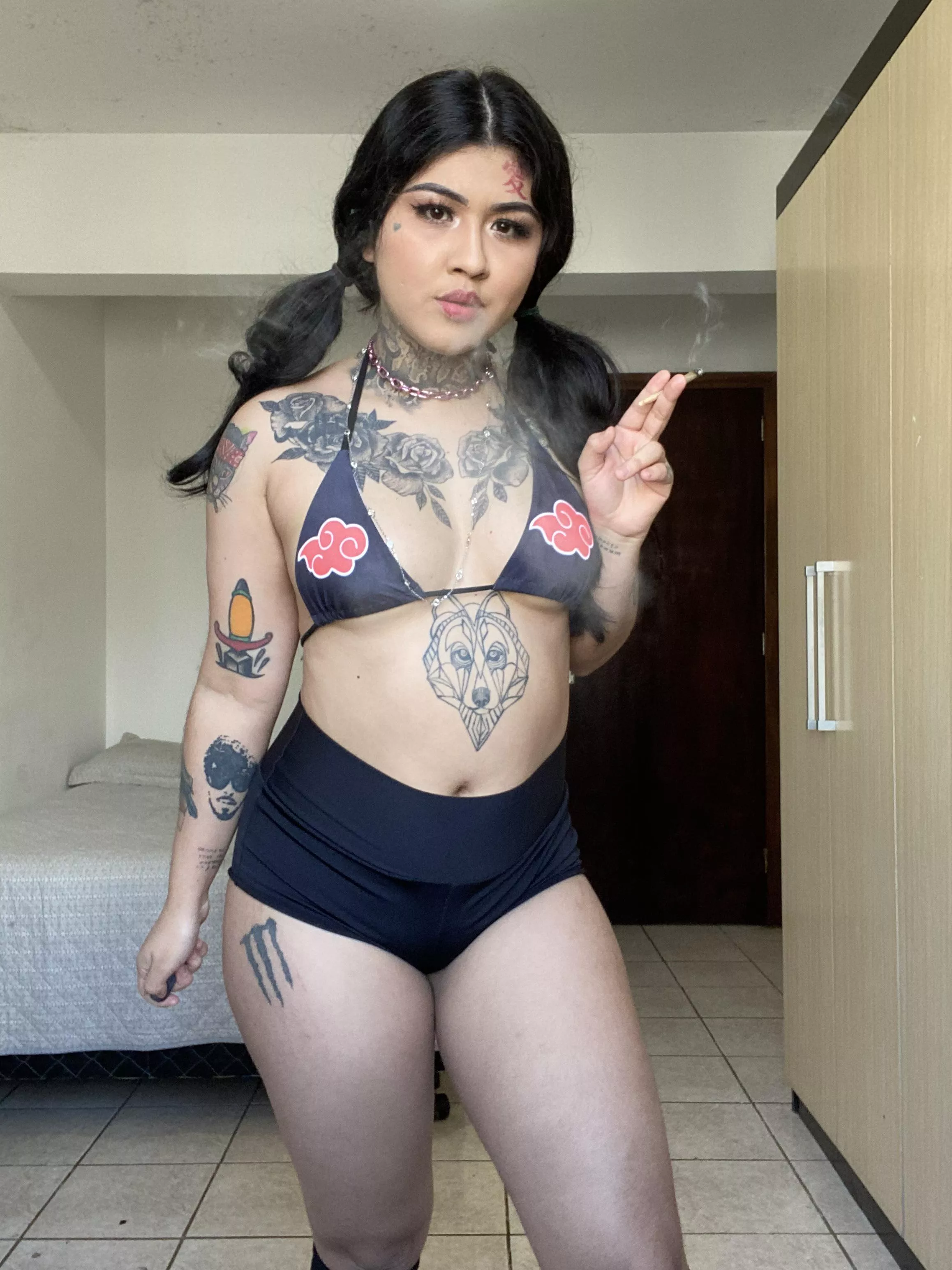 Do u like renegade girls? 🥵 posted by iamdaayla