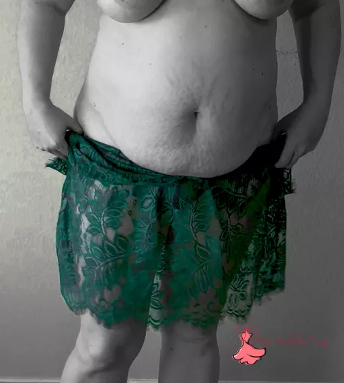 do you like a little color play on the milf? by mrsdelilahkay