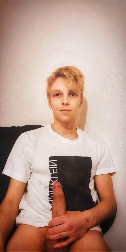 Do you like a smile with your dick? by Joeyxof