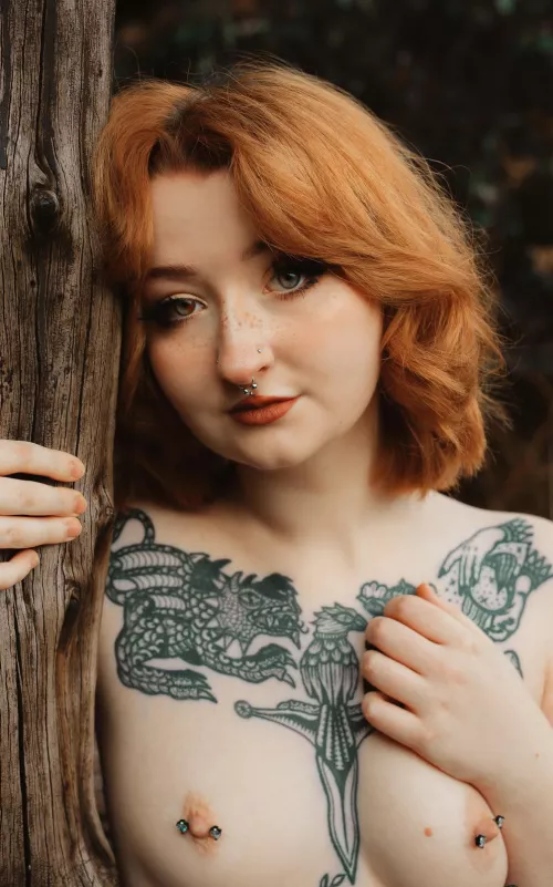 Do you like alt girls who were born with heterochromia? (Different eye colours) by Starryfawnn