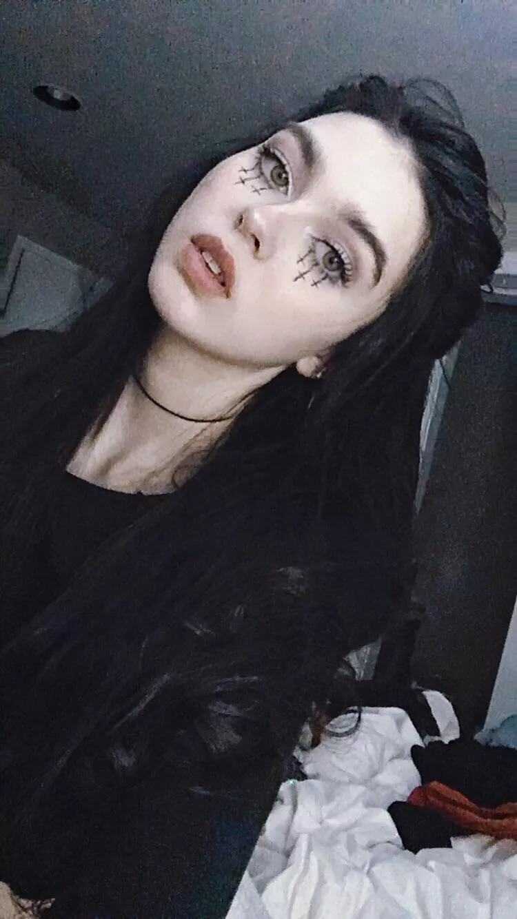 Do you like baby bats? 🦇 posted by theravenqueen_1536_