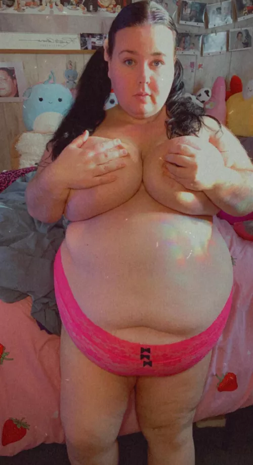 Do you like big bellies and big tits? by LenaBeanNoodle