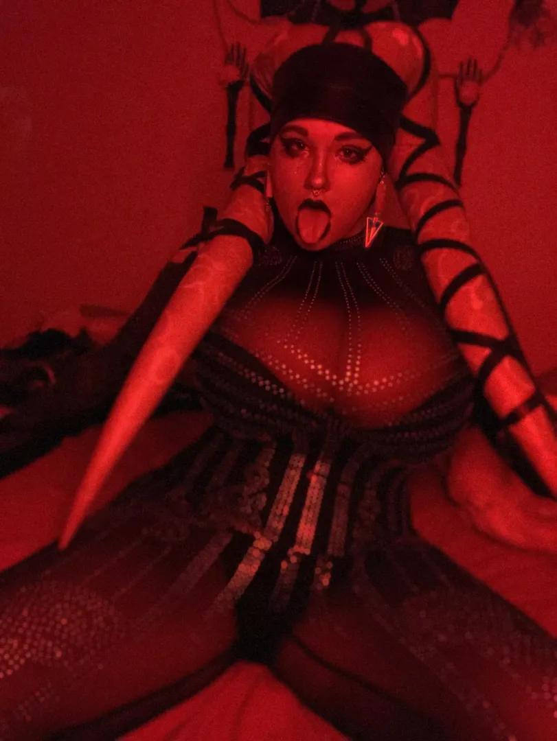 Do you like busty Twi’leks (Peony Felicity) posted by peonyfelicity