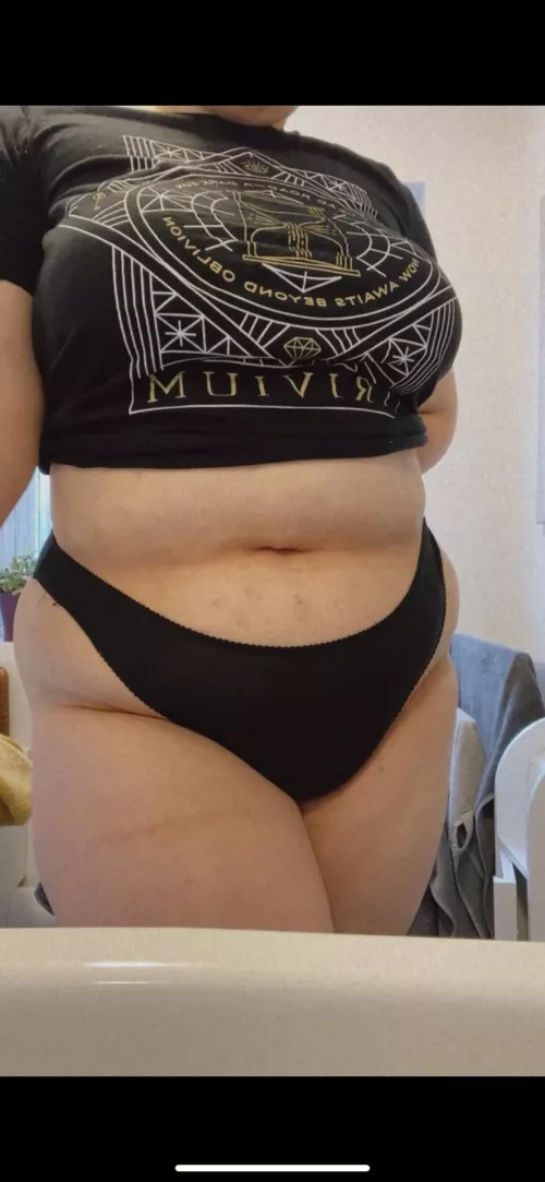 Do you like chubby girls? by MysteryBunny2