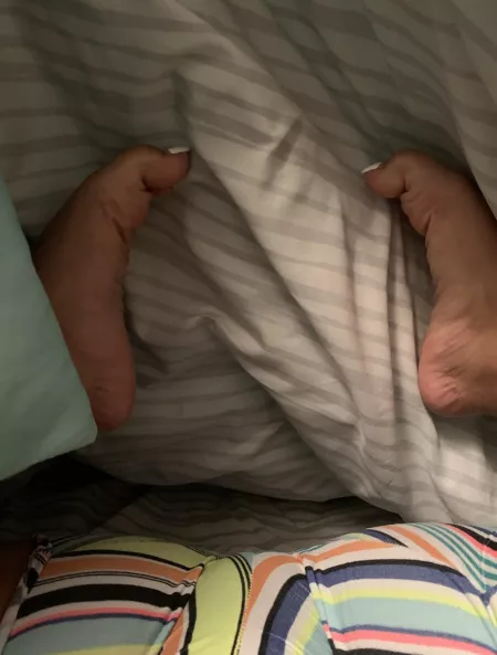 Do you like curled feet? 😘 by BrattyDom1