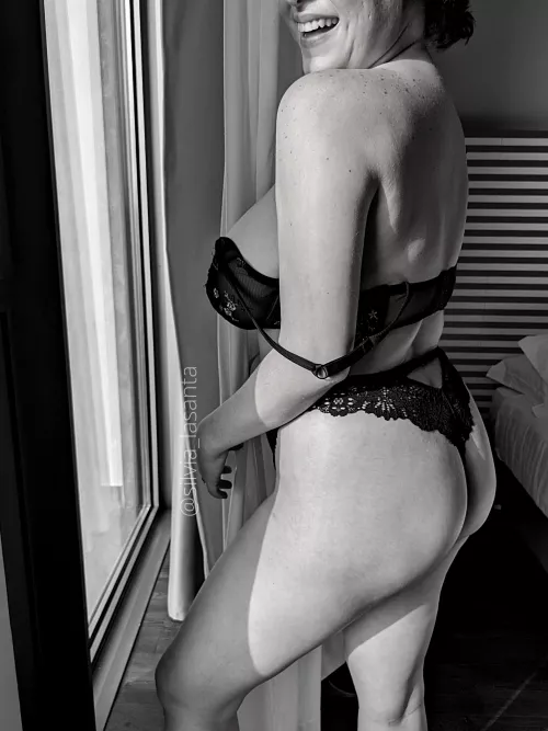 Do you like freckles in black and white? by silvia_lasanta