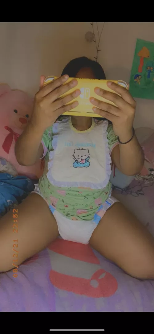 Do you like gamer girls? Custom content available message me by Ciaopupp