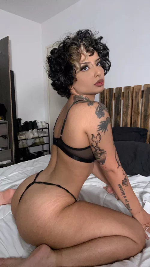 do you like it thick? 🖤 by N2414L