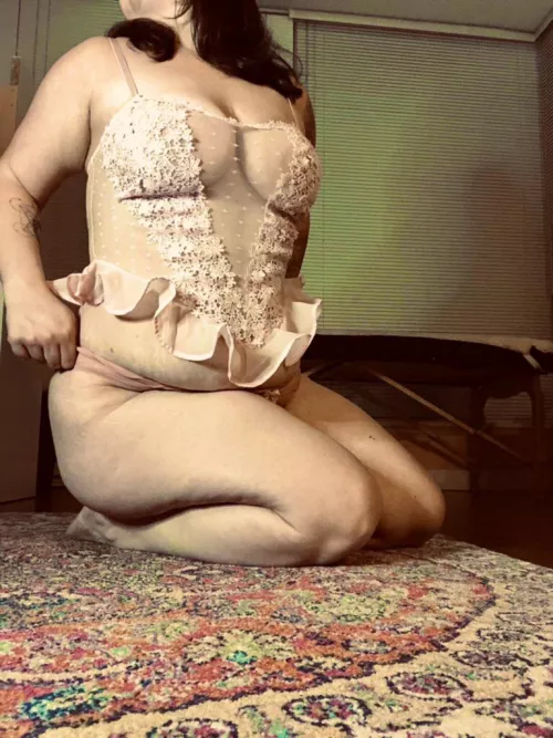 Do you like me on my knees? by Lustnsuch