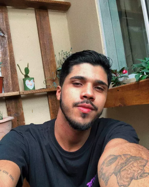 Do you like my 👄? by gimmetg