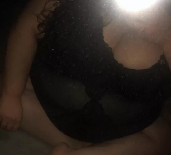 Do you like my big belly? by annameowxoxo