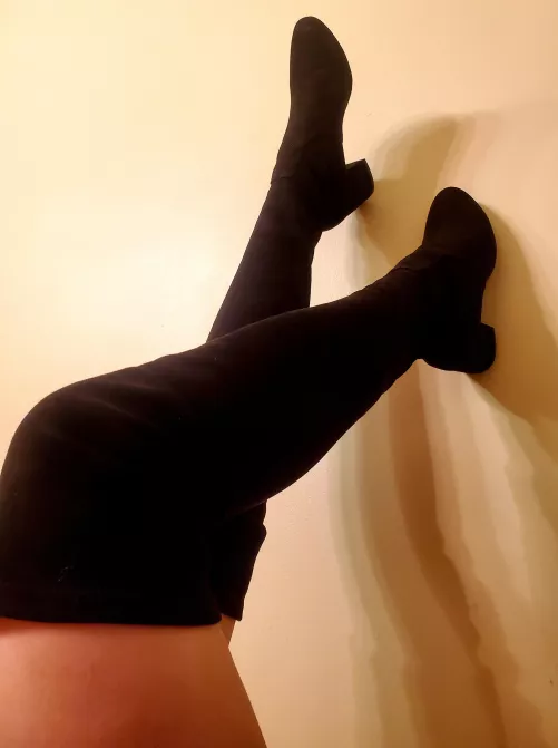 Do you like my boots? by katlemieux