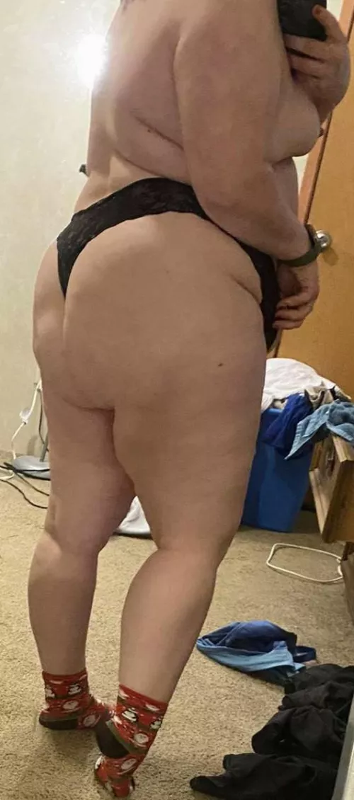 Do you like my Christmas socks? 😘 by littlebittybuttercup