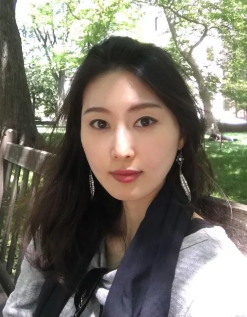 Do you like my earrings by lasear