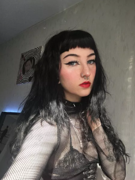 Do you like my face? by sipetinh