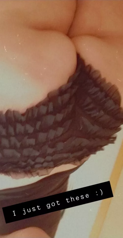 Do you like my favorite pair 👸👸 by natbaby6969x3