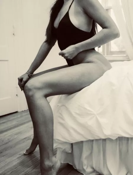 Do you like my figure? [F] 28 Exeter UK by sheusedtobecool69