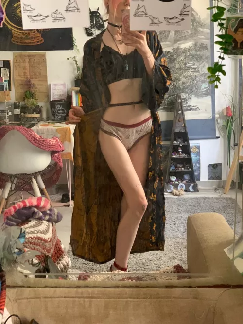 Do you like my flat tummy and visible ribs? 🥵🤪🥰 by LilSofty666