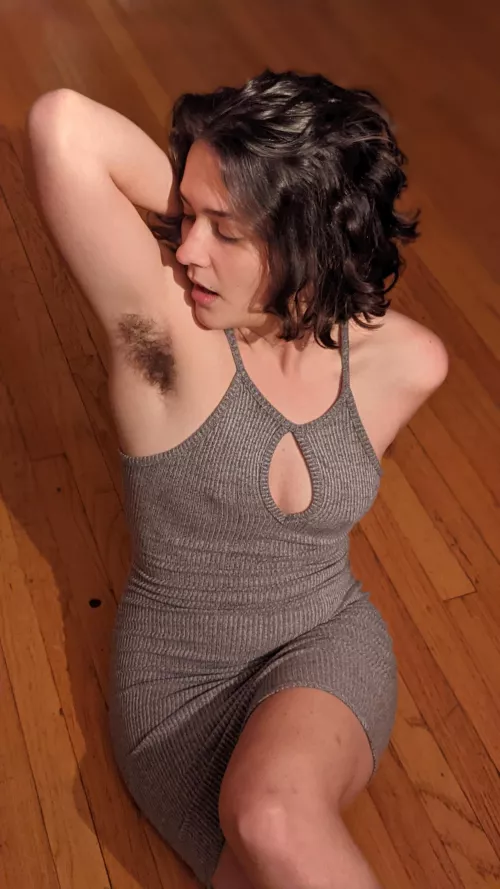 Do you like my fuzzy pits? by LilyAuNaturelle