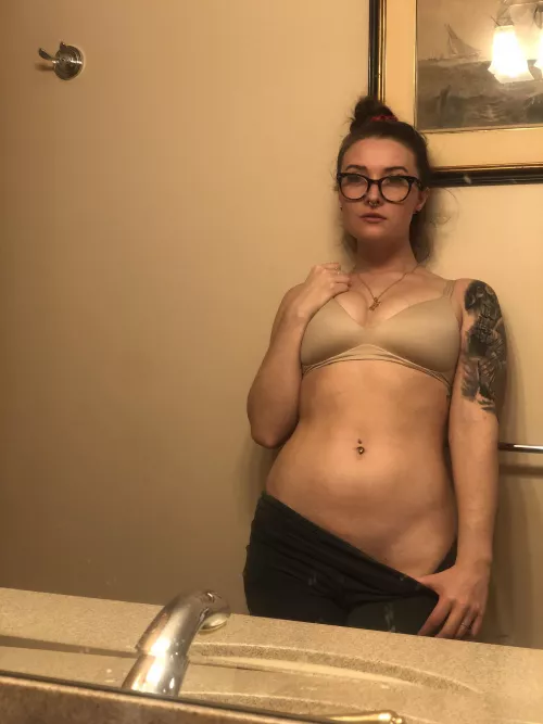 Do you like my glasses! by emilybb99