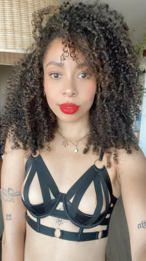 Do you like my hair? by Misscharlierose